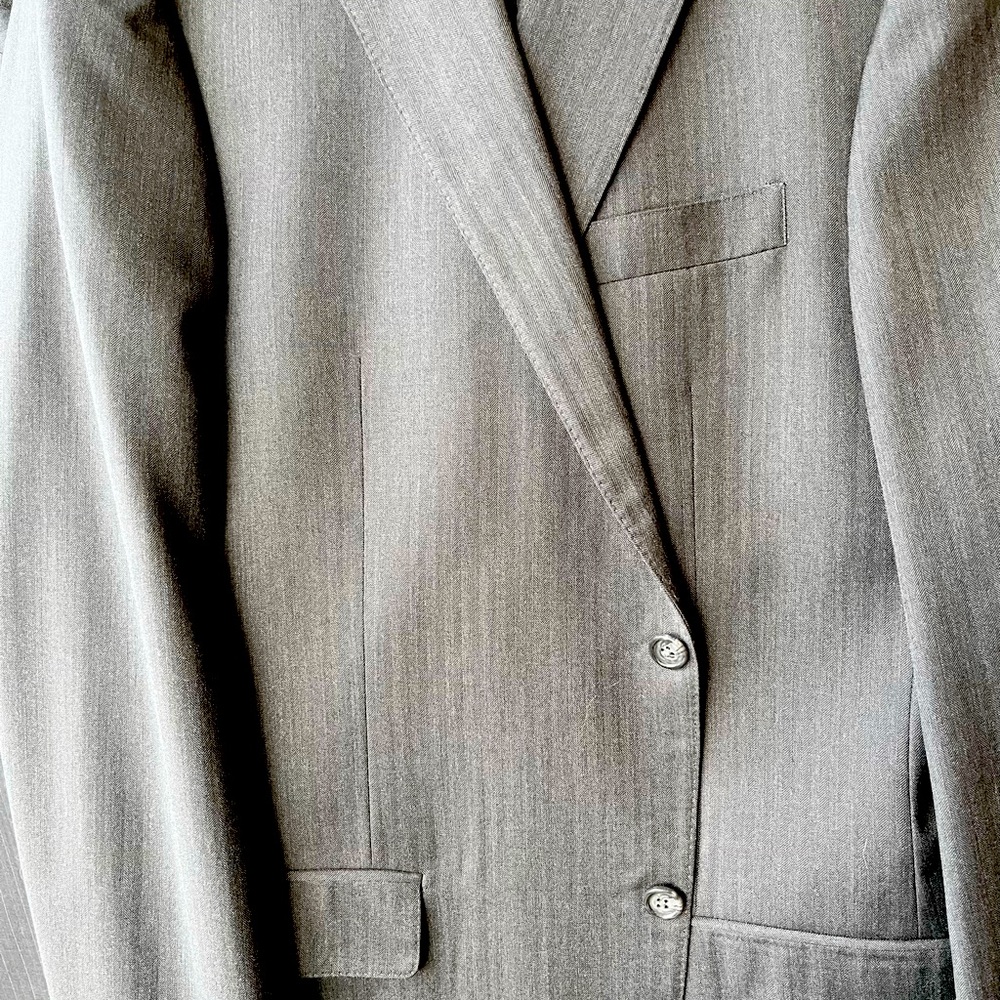 Man’s Hart Schaffner & Marx suit, 100% worsted wool, excellent condition, 44XL